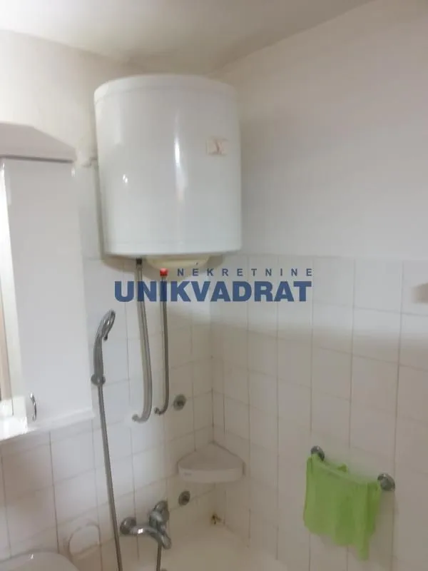 Prodaja, jednosoban stan, 44m², Kneževac, Beograd