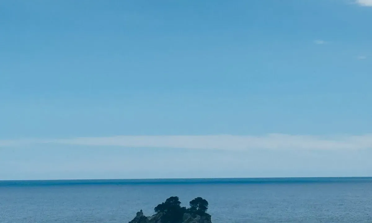 Prodaja, trosoban stan, 83m², Petrovac, Budva