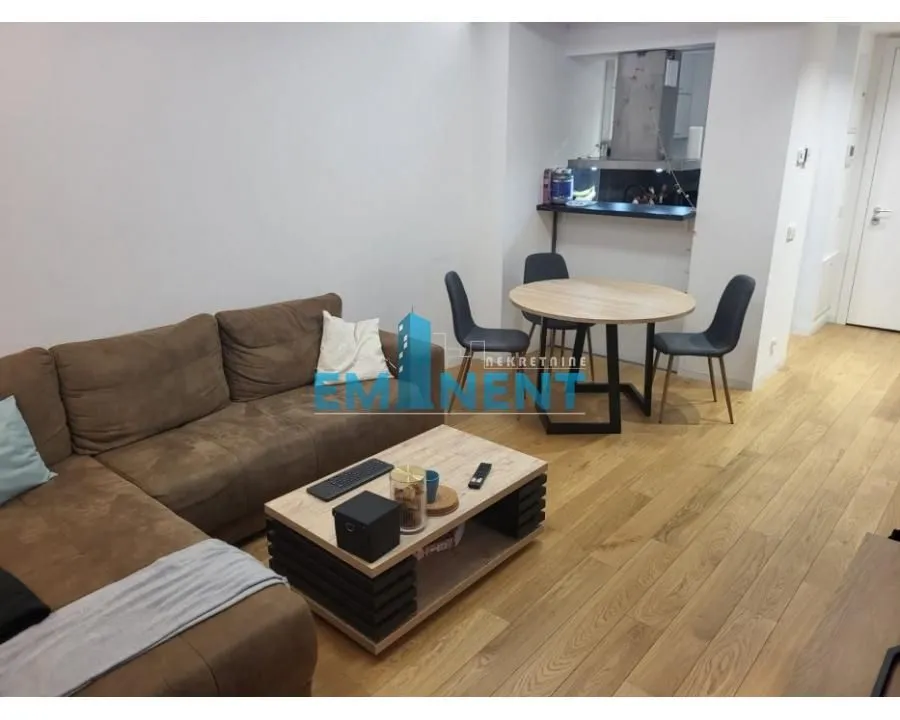 Izdavanje, dvosoban stan, 45m², Novi Beograd Blok 67, Novi Beograd Sve Podlokacije