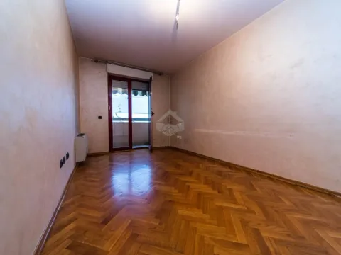 Prodaja, četvorosoban stan, 355m², Preko Morače, Podgorica - image 3