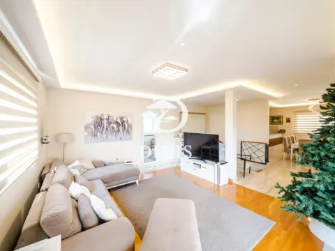 Sale, apartment, 140m², Medaković Sve Podlokacije, Beograd - image 3