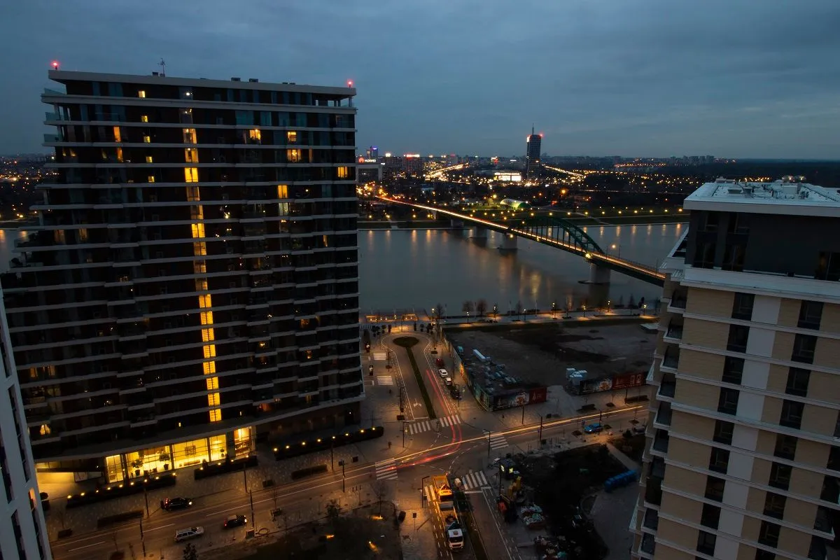 Prodaja, četvorosoban stan, 144m², Beograd Na Vodi, Beograd