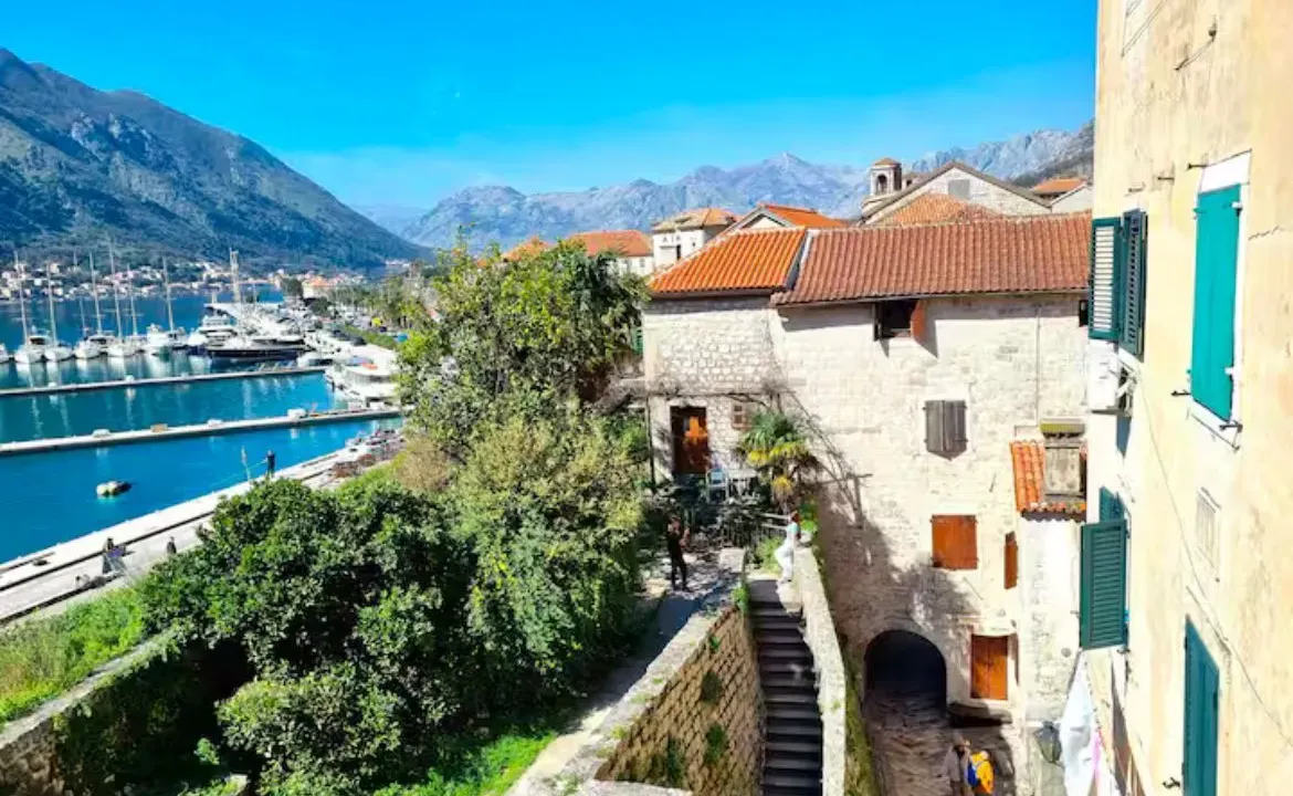 Sale, one bedroom apartment, 42m², Stari Grad Kotor, Kotor