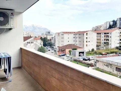 Rent, two bedroom apartment, 70m², Centar, Budva - image 5