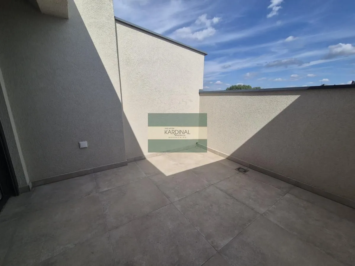 Prodaja, trosoban stan, 79m², Erdoglija, Kragujevac