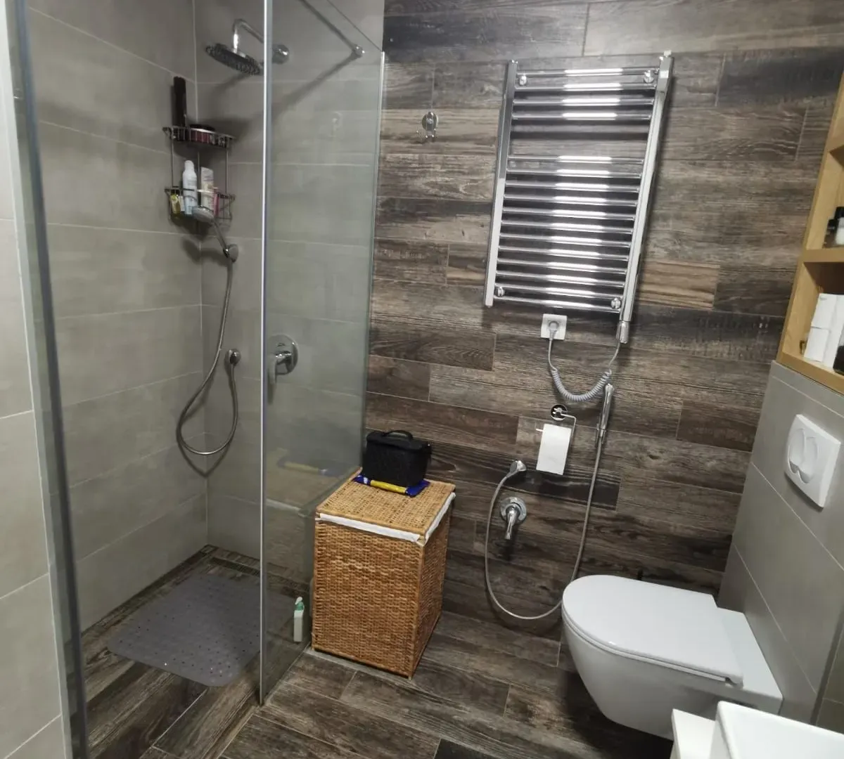 Prodaja, jednosoban stan, 61m², Dobrota, Kotor