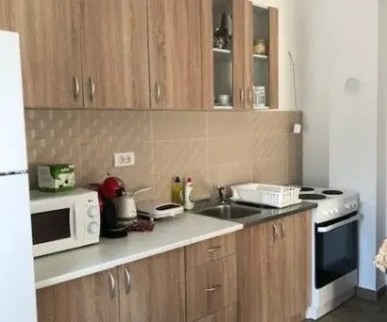 Izdavanje, trosoban stan, 100m², Gradiošnica, Tivat - image 10