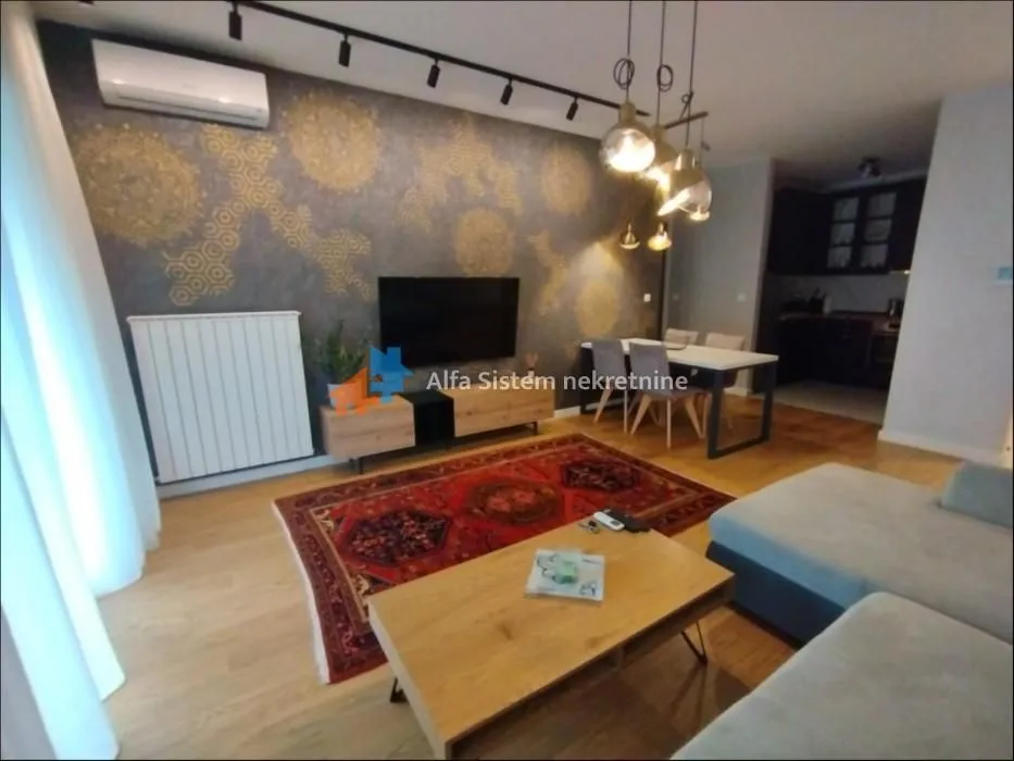 Izdavanje, trosoban stan, 88m², Trošarina, Voždovac Sve Podlokacije