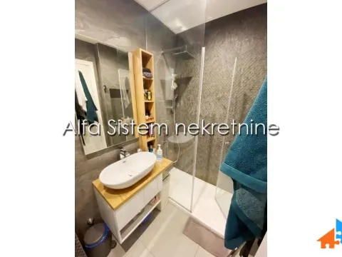 Rent, two bedroom apartment, 41m², Savski Venac, Beograd - image 17