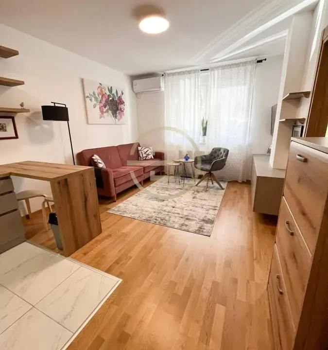 Izdavanje, jednosoban stan, 32m², Telep, Novi Sad Sve Podlokacije