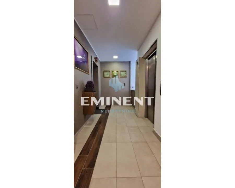 Rent, four bedroom apartment, 176m², Novi Beograd Blok 67, Novi Beograd Sve Podlokacije