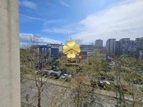 Izdavanje, jednosoban stan, 50m², Autobuska stanica, Podgorica - image 5