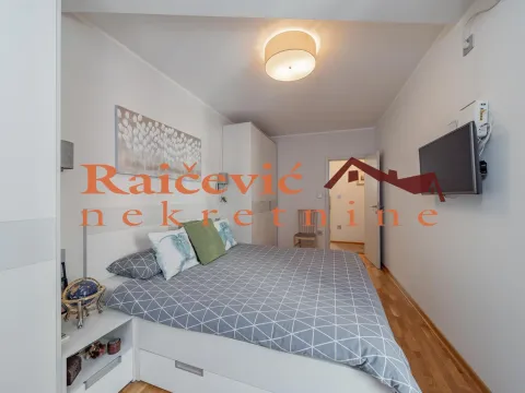 Prodaja, trosoban stan, 88m², Zvezdara Sve Podlokacije, Beograd - image 16