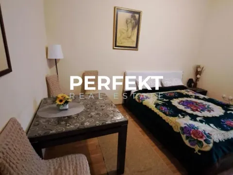 Prodaja, jednosoban stan, 25m², Cvetni Trg, Vračar Sve Podlokacije - image 4