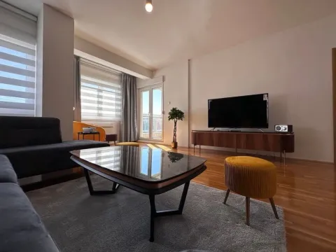 Izdavanje, trosoban stan, 102m², Ljubović, Podgorica - image 3