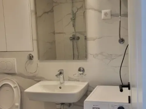 Izdavanje, jednosoban stan, 47m², Stari Aerodrom, Podgorica - image 7