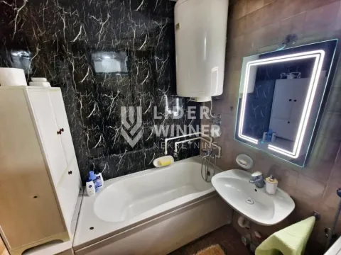 Izdavanje, dvosoban stan, 68m², Vračar Centar, Vračar Sve Podlokacije - image 6