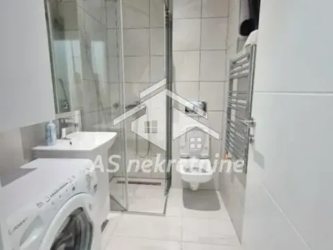 Izdavanje, trosoban stan, 54m², Čukarica, Beograd - image 9