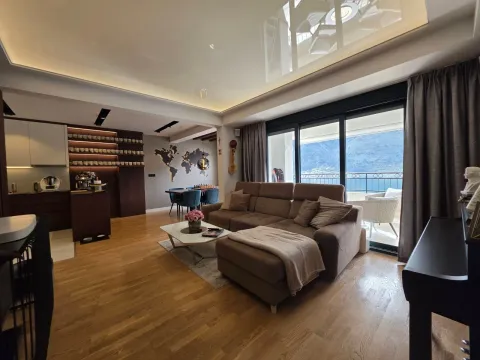 Prodaja, dvosoban stan, 85m², Dobrota, Kotor - image 18