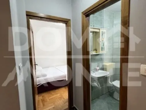 Izdavanje, dvosoban stan, 52m², Kalimanj, Tivat - image 3