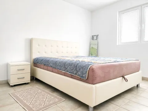 Rent, two bedroom apartment, 47m², Budva, Crna Gora - image 10