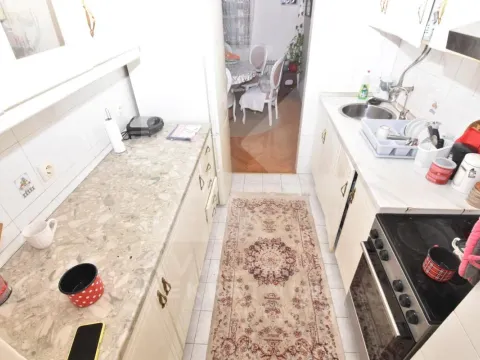 Prodaja, trosoban stan, 108m², Malo Brdo, Podgorica - image 3