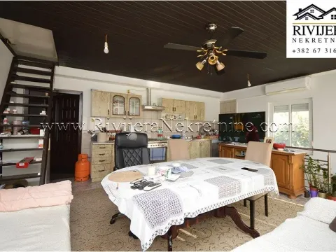 Prodaja, trosoban stan, 102m², Centar, Tivat - image 1