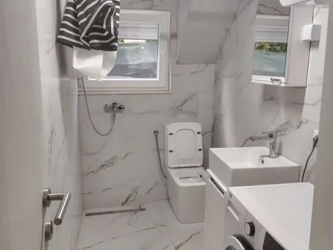 Rent, one bedroom apartment, 38m², Žarkovo, Beograd - image 10