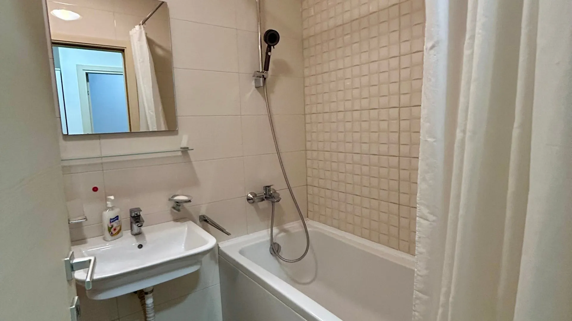 Rent, one bedroom apartment, 46m², City Kej, Podgorica