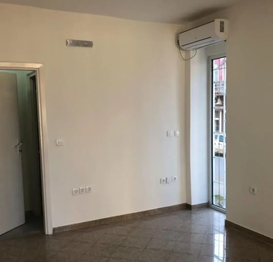Rent, office space, 25m², Centar, Podgorica