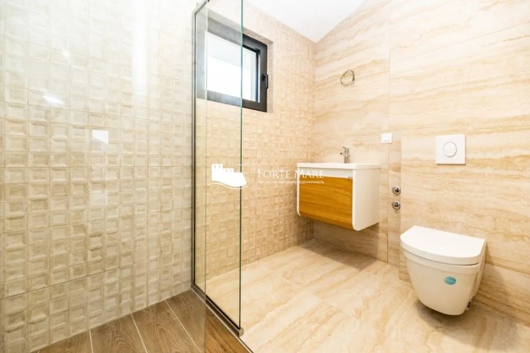 Prodaja, trosoban stan, 88m², Bijela, Herceg Novi