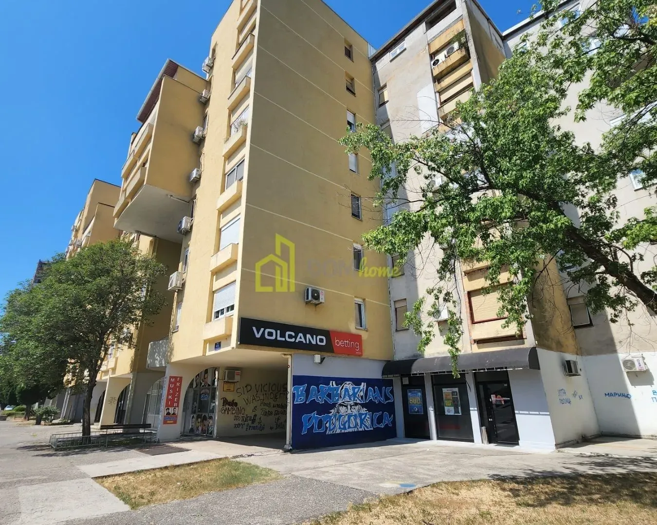 Izdavanje, poslovni prostor, 150m², Blok 5, Podgorica