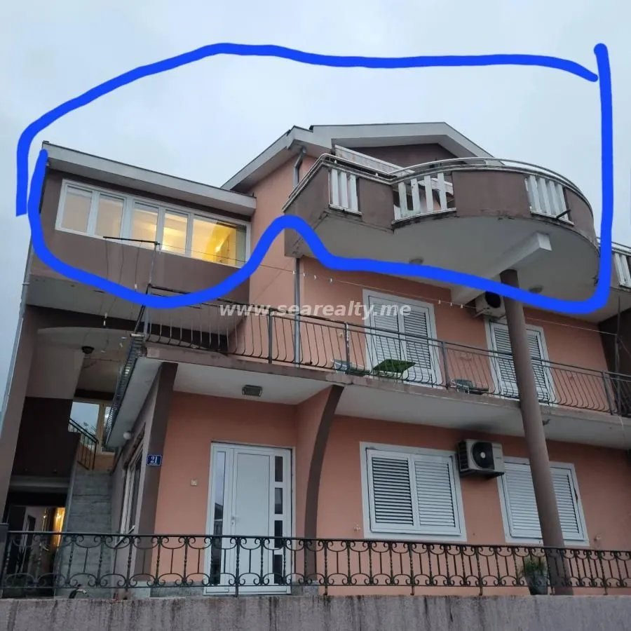 Izdavanje, stan, 103m², Centar, Tivat