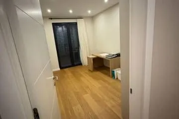 Izdavanje, trosoban stan, 145m², Neimar, Vračar Sve Podlokacije - image 3