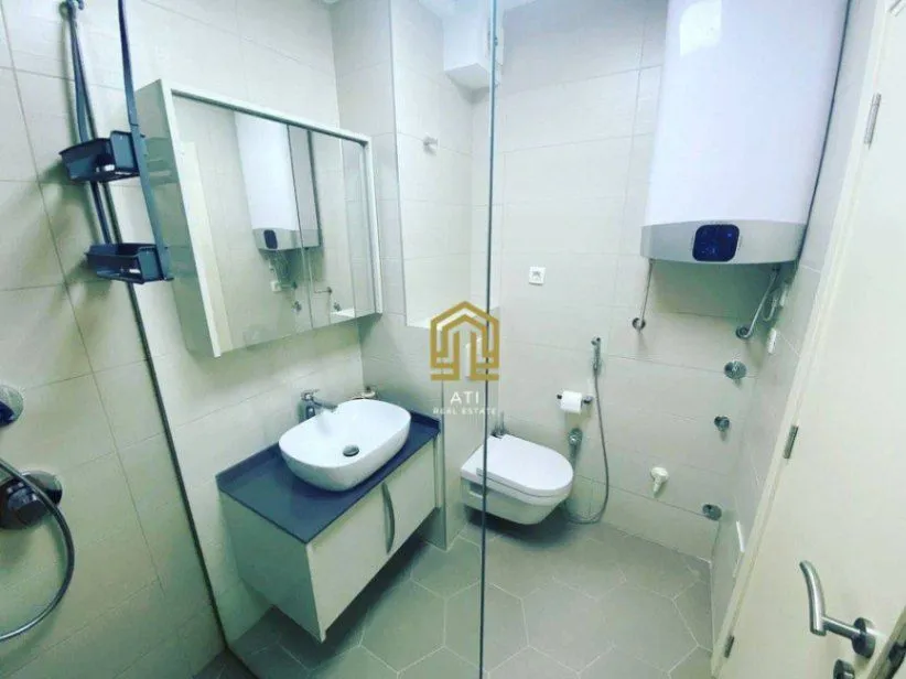 Prodaja, dvosoban stan, 62m², Dobrota, Kotor