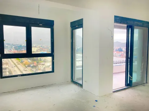 Prodaja, dvosoban stan, 74m², Bar, Crna Gora - image 1