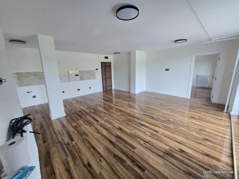 Prodaja, trosoban stan, 80m², Novi Beograd Blok 28, Novi Beograd Sve Podlokacije - image 2