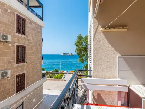 Sale, one bedroom apartment, 46m², Petrovac, Budva - image 19