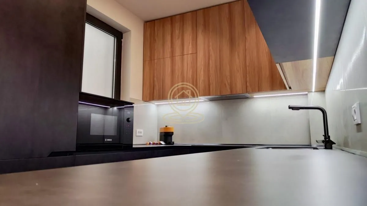 Rent, house, 65m², Medijana, Niš