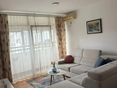 Prodaja, dvosoban stan, 56m², 1 maj, Podgorica - image 1
