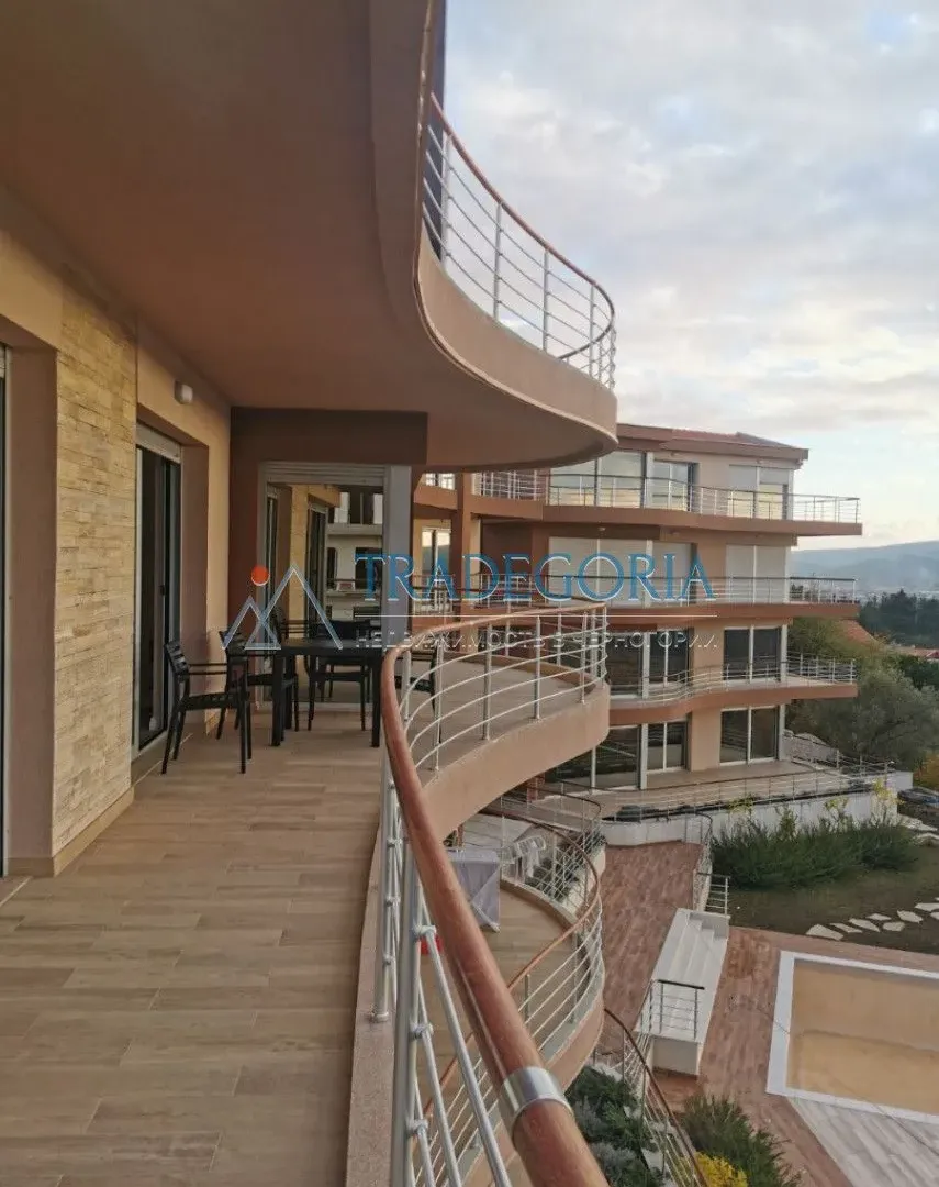 Prodaja, dvosoban stan, 100m², Tivat, Crna Gora