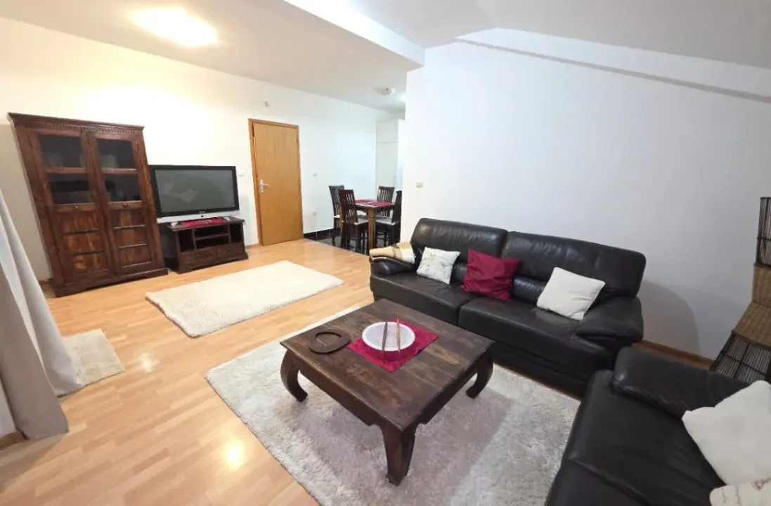 Izdavanje, dvosoban stan, 75m², Zagorič, Podgorica