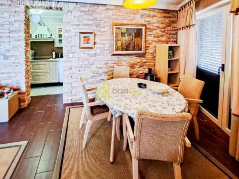 Prodaja, trosoban stan, 176m², Petrovac, Budva - image 3