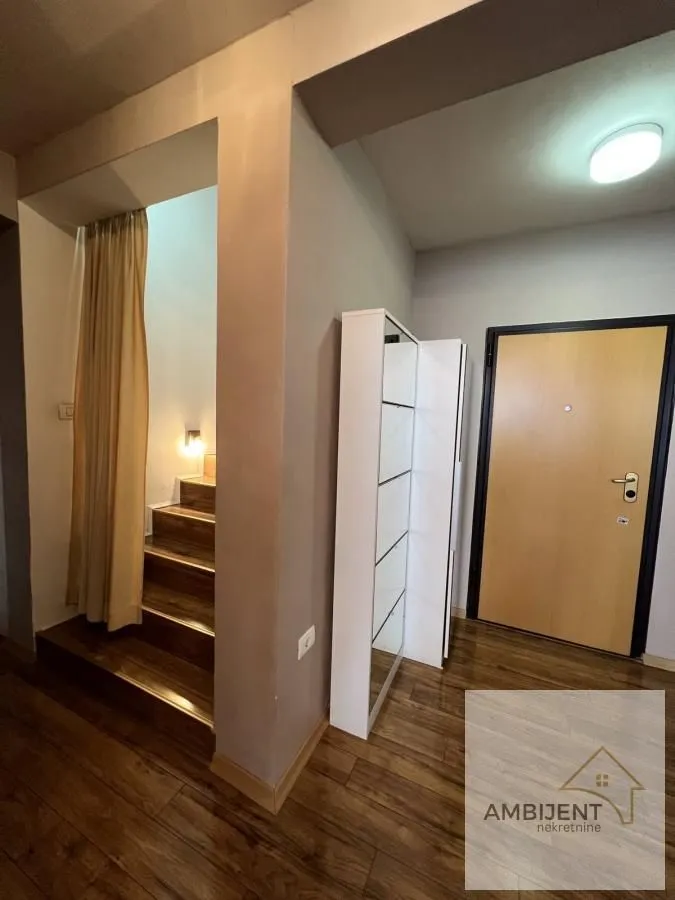 Prodaja, četvorosoban stan, 160m², Vračar Hram, Vračar Sve Podlokacije
