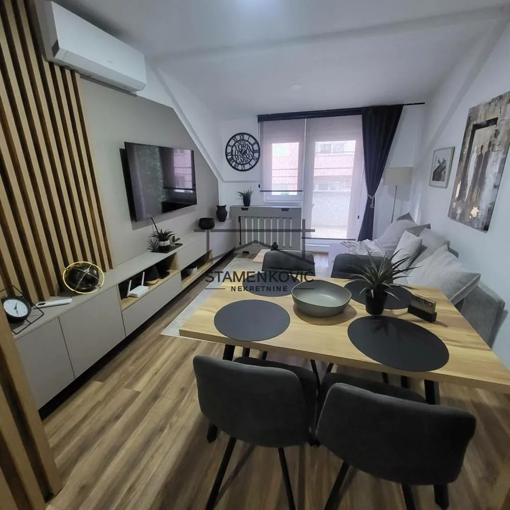 Izdavanje, dvosoban stan, 46m², Socijalno, Novi Sad Sve Podlokacije