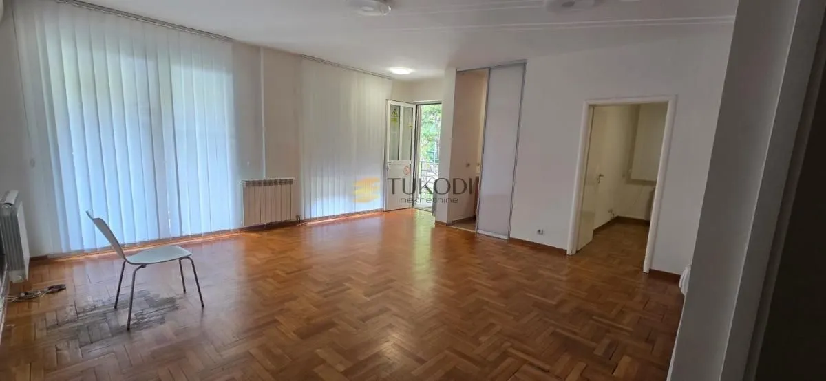 Izdavanje, dvosoban stan, 62m², Voždovac Sve Podlokacije, Beograd