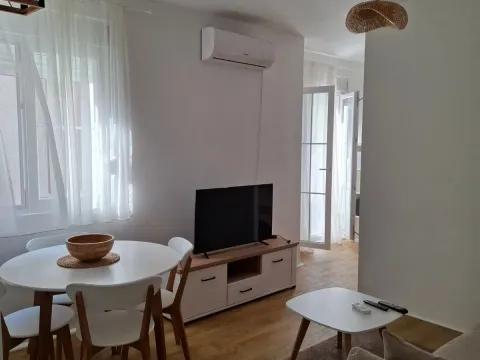 Prodaja, trosoban stan, 68m², Centar, Podgorica - image 3