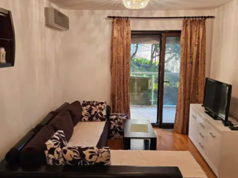 Sale, one bedroom apartment, 47m², Bečići, Budva - image 7