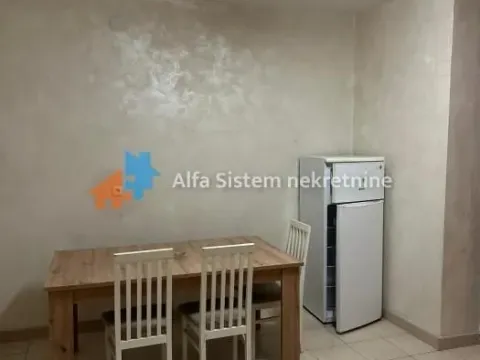 Izdavanje, trosoban stan, 105m², Savski Venac, Beograd - image 17