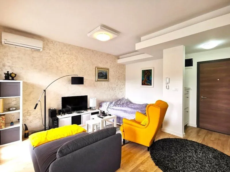 Rent, studio apartment, 33m², Centar, Podgorica